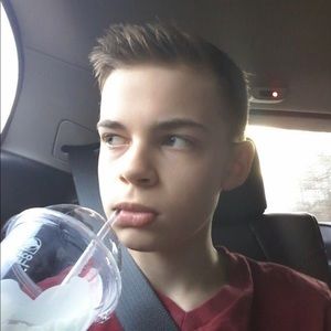 Meet your Posher, Logan